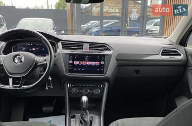 Внедорожник / Кроссовер Volkswagen Tiguan 2020 в 