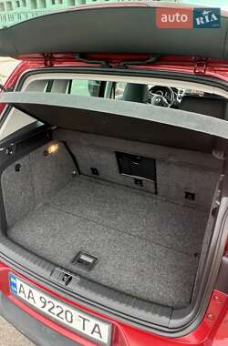 Позашляховик / Кросовер Volkswagen Tiguan 2011 в 