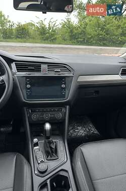Позашляховик / Кросовер Volkswagen Tiguan 2020 в 