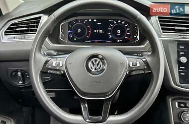 Внедорожник / Кроссовер Volkswagen Tiguan 2019 в 