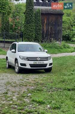 Позашляховик / Кросовер Volkswagen Tiguan 2015 в Дніпрі
