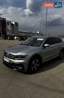 Позашляховик / Кросовер Volkswagen Tiguan 2019 в Харкові