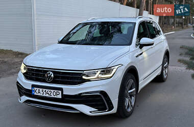 Позашляховик / Кросовер Volkswagen Tiguan 2023 в 