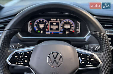 Позашляховик / Кросовер Volkswagen Tiguan 2023 в 