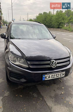 Позашляховик / Кросовер Volkswagen Tiguan 2016 в Києві