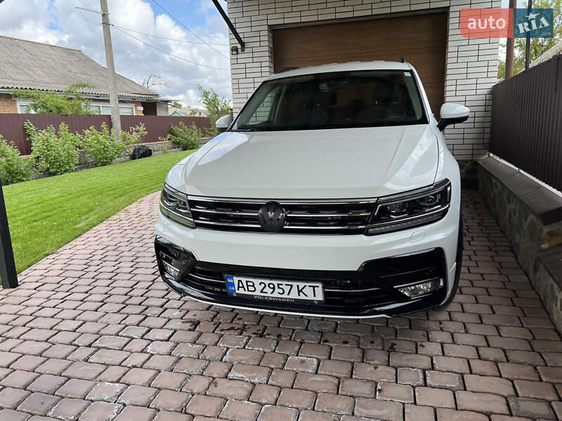 Внедорожник / Кроссовер Volkswagen Tiguan 2020 в Калиновке