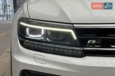 Внедорожник / Кроссовер Volkswagen Tiguan 2020 в 