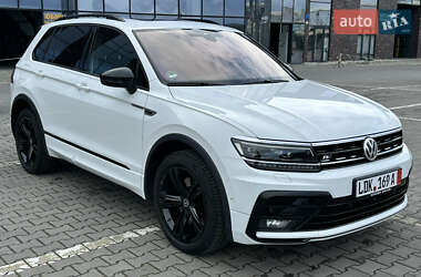 Внедорожник / Кроссовер Volkswagen Tiguan 2020 в 