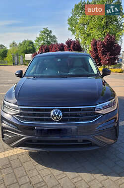 Позашляховик / Кросовер Volkswagen Tiguan 2019 в Львові