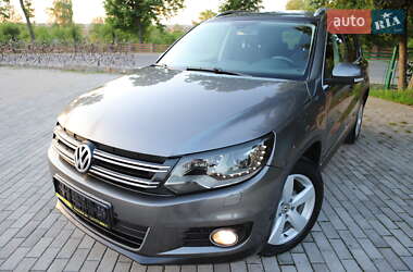 Позашляховик / Кросовер Volkswagen Tiguan 2014 в 
