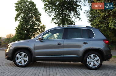 Позашляховик / Кросовер Volkswagen Tiguan 2014 в 
