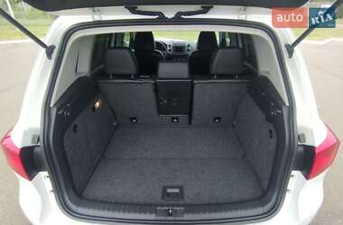 Внедорожник / Кроссовер Volkswagen Tiguan 2013 в 