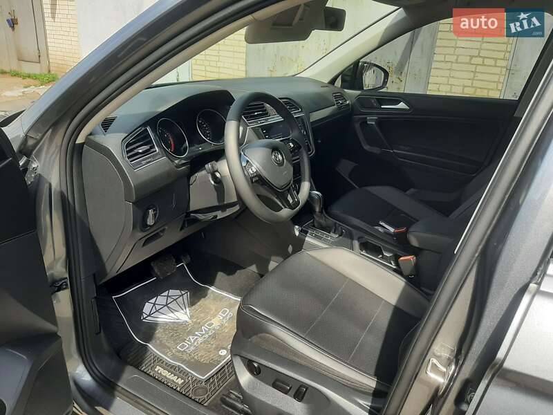 Внедорожник / Кроссовер Volkswagen Tiguan 2020 в Сумах