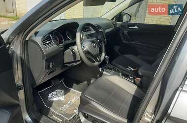 Внедорожник / Кроссовер Volkswagen Tiguan 2020 в 