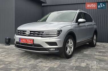Внедорожник / Кроссовер Volkswagen Tiguan 2020 в 