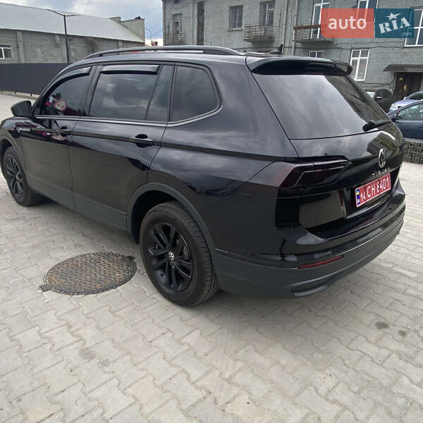Внедорожник / Кроссовер Volkswagen Tiguan 2023 в Львове