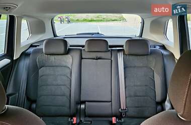 Позашляховик / Кросовер Volkswagen Tiguan 2020 в 