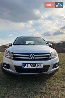 Внедорожник / Кроссовер Volkswagen Tiguan 2011 в Полтаве