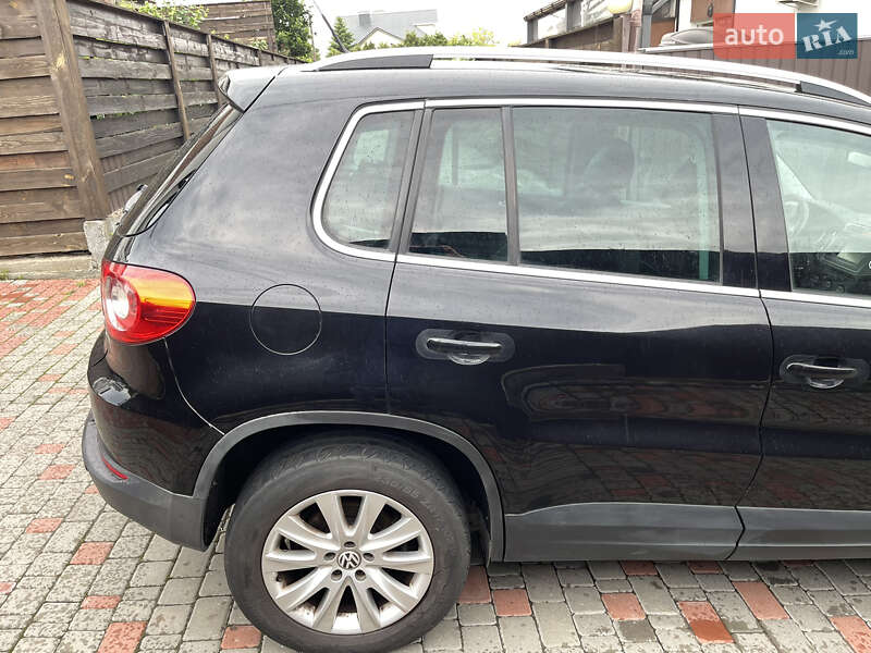 Внедорожник / Кроссовер Volkswagen Tiguan 2008 в Киеве