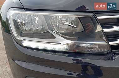 Позашляховик / Кросовер Volkswagen Tiguan 2018 в 
