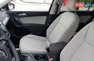 Позашляховик / Кросовер Volkswagen Tiguan 2018 в 