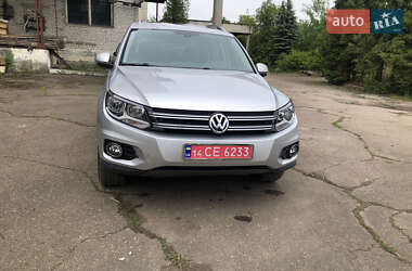 Внедорожник / Кроссовер Volkswagen Tiguan 2015 в Трускавце