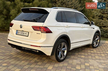 Внедорожник / Кроссовер Volkswagen Tiguan 2020 в 