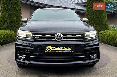 Внедорожник / Кроссовер Volkswagen Tiguan 2020 в 