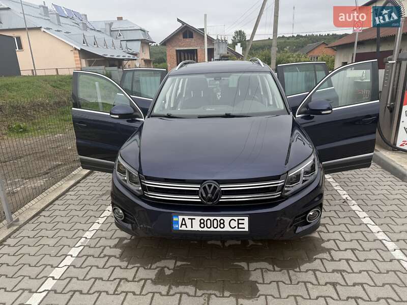 Внедорожник / Кроссовер Volkswagen Tiguan 2012 в Ивано-Франковске