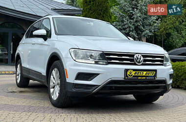 Внедорожник / Кроссовер Volkswagen Tiguan 2017 в Львове
