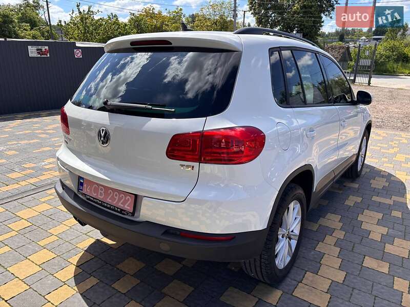 Позашляховик / Кросовер Volkswagen Tiguan 2017 в Львові