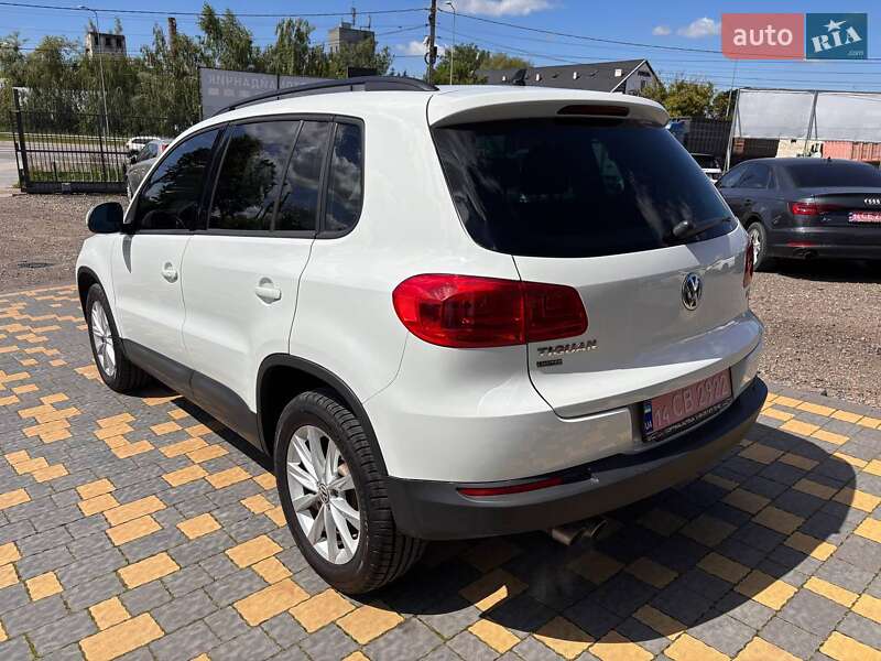 Позашляховик / Кросовер Volkswagen Tiguan 2017 в Львові