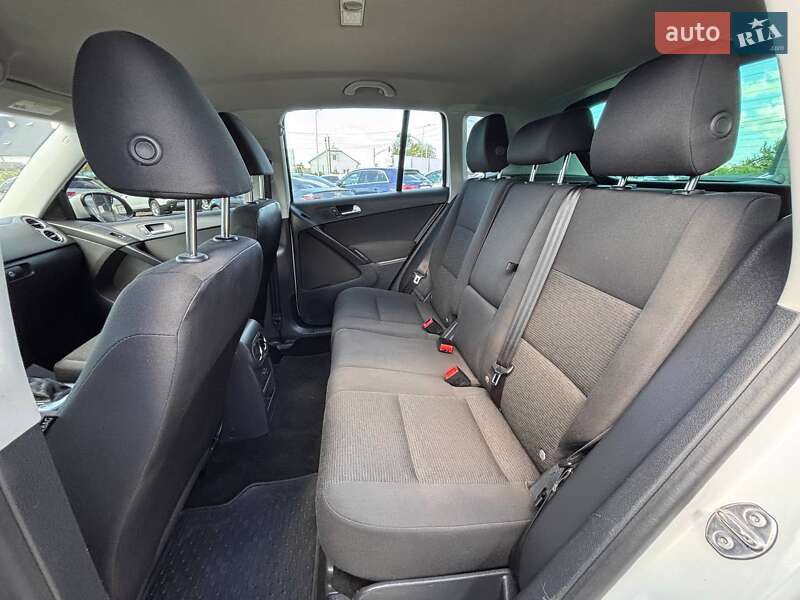 Позашляховик / Кросовер Volkswagen Tiguan 2017 в Львові