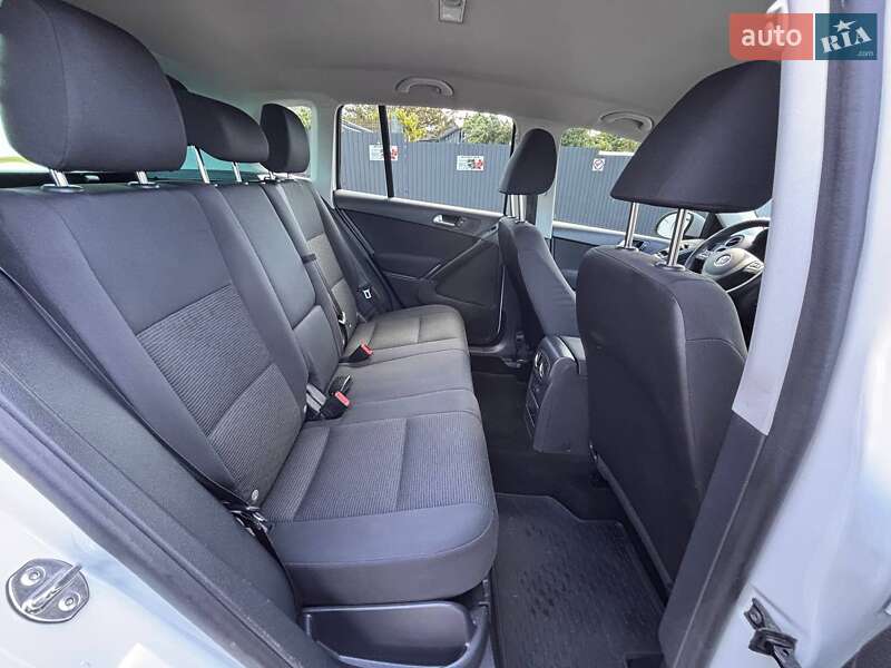 Позашляховик / Кросовер Volkswagen Tiguan 2017 в Львові