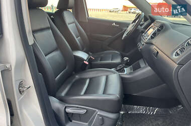 Позашляховик / Кросовер Volkswagen Tiguan 2013 в 