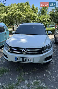 Внедорожник / Кроссовер Volkswagen Tiguan 2016 в Киеве