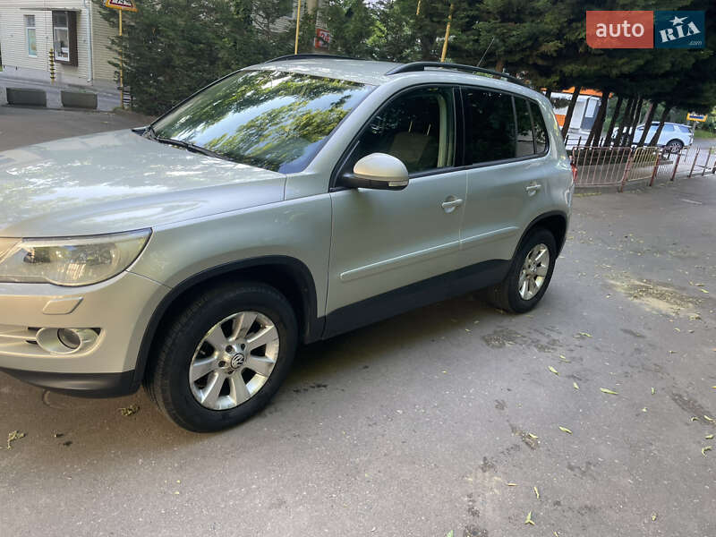Внедорожник / Кроссовер Volkswagen Tiguan 2008 в Одессе