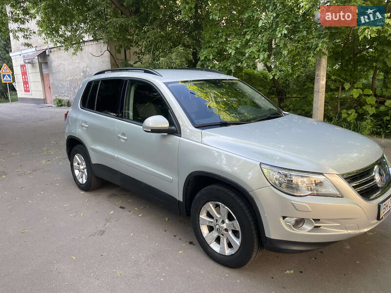 Внедорожник / Кроссовер Volkswagen Tiguan 2008 в Одессе