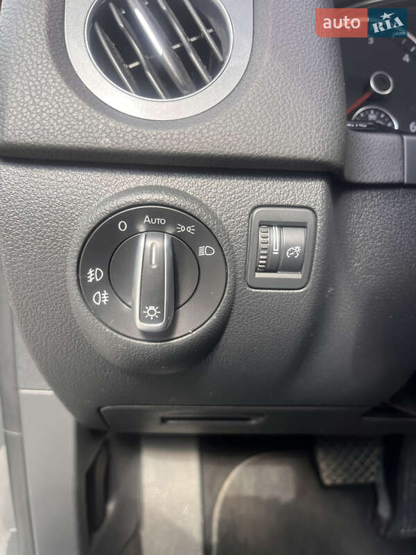 Внедорожник / Кроссовер Volkswagen Tiguan 2016 в Виннице