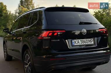 Позашляховик / Кросовер Volkswagen Tiguan 2021 в 