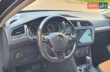 Позашляховик / Кросовер Volkswagen Tiguan 2018 в 