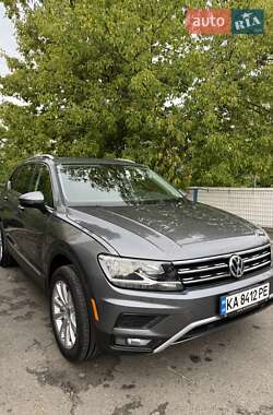 Внедорожник / Кроссовер Volkswagen Tiguan 2020 в Киеве