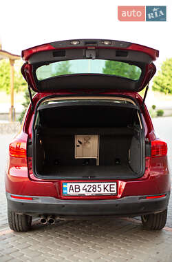 Внедорожник / Кроссовер Volkswagen Tiguan 2013 в 