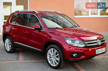 Внедорожник / Кроссовер Volkswagen Tiguan 2013 в 