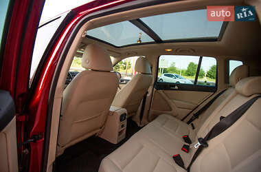 Внедорожник / Кроссовер Volkswagen Tiguan 2013 в 