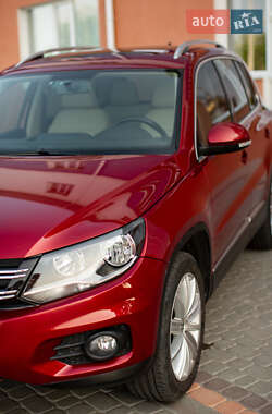 Внедорожник / Кроссовер Volkswagen Tiguan 2013 в 