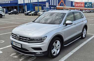 Внедорожник / Кроссовер Volkswagen Tiguan 2020 в Киеве