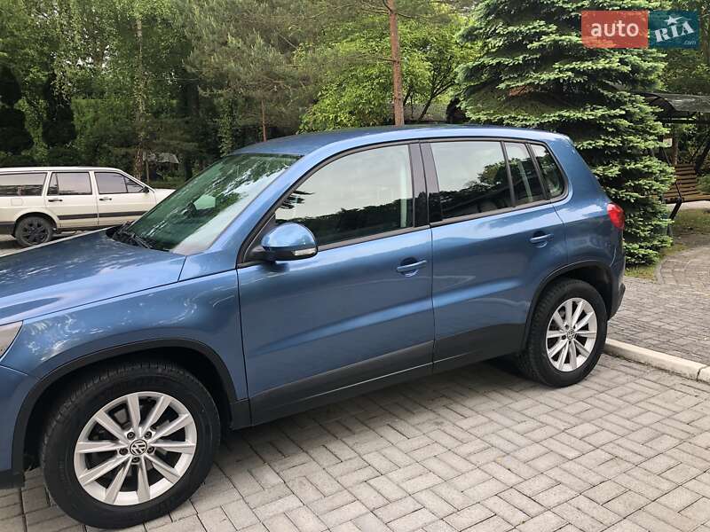 Внедорожник / Кроссовер Volkswagen Tiguan 2017 в Дрогобыче