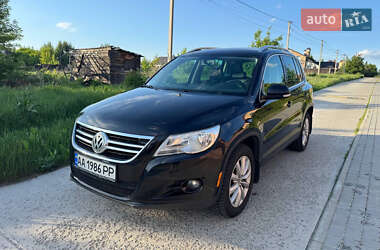 Внедорожник / Кроссовер Volkswagen Tiguan 2011 в Киеве