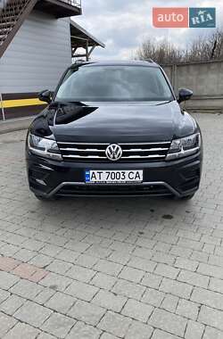 Внедорожник / Кроссовер Volkswagen Tiguan 2019 в 